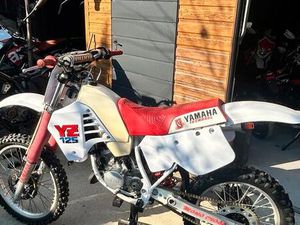 YAMAHA YZ 125