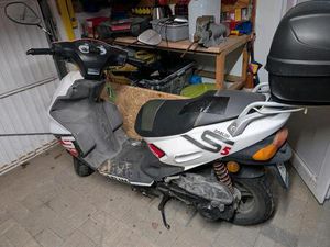 MOTORROLLER DAELIM S-FIVE 49 CCM 2 TAKT