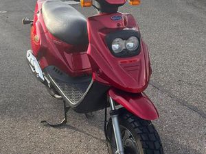PEGASUS SKY 50 CCM (WIE YAMAHA BWS/MBK BOOSTER) WENIG KM