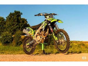KAWASAKI KX 450 MIT VIEL ZUBEHÖR
