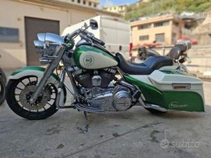 HARLEY-DAVIDSON ROAD KING C.V.O. 110