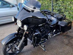 HARLEY-DAVIDSON STREET GLIDE