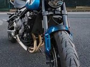 TRIUMPH TRIDENT 660 - 2025