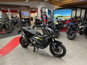 HONDA X-ADV750 SPECIAL EDITION *SERVICE UND TÜV NEU*