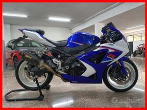 SUZUKI GSXR 1000 PERMUTE + FINANZIAMENTO EURO3