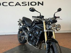 TRIUMPH STREET TRIPLE 660 A2