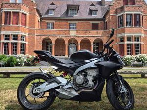 APRILIA TUONO 660 A2