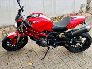 DUCATI MONSTER 796