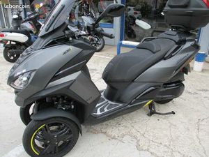 SCOOTER PEUGEOT 400 METROPOLIS GT