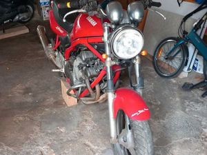 MOTO YAMAHA 600 XJ