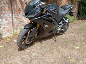 YAMAHA YZF-R125