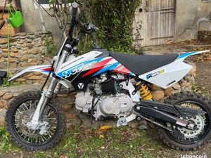 MOTO YCF 125
