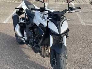 HONDA HORNET 1000