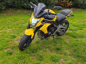 MOTO ER6N JAUNE