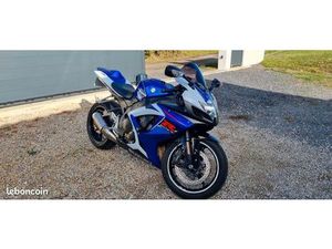 GSXR 750