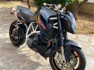 KTM SUPER DUKE 990
