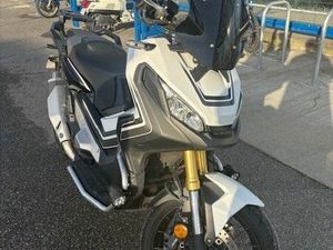 HONDA XADV