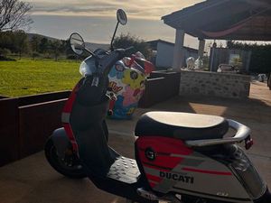 SCOOTER SUPER SOCO DUCATI
