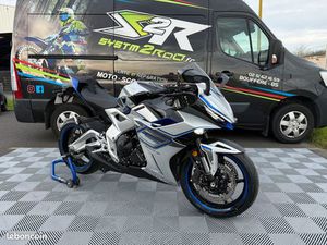 MOTO ROUTE ZONTES 703 RR BLANC ET BLEU CHEZ SYST'M2ROO 85600