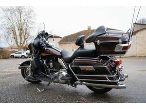 VENTE ELECTRA GLIDE 2012