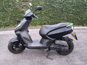 SCOOTER PEUGEOT KISBEE