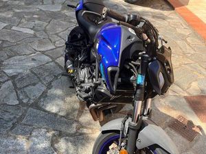 YAMAHA MT-07