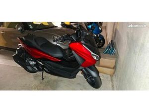 HONDA FORZA 125.ROUGE 2025