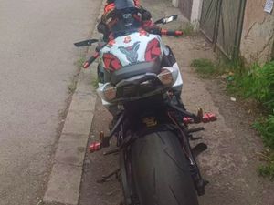 SUZUKI GSXR 1000L0 →