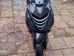 PIAGGIO ZIP 80CC 4TAKT SNEL — SCOOTERS | PIAGGIO — MARKTPLAATS