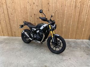 TRIUMPH SCRAMBLER 400 X 2025 400 CM3 | MOTO ROADSTER | 1 500 KM | VERT | 26000 VALENCE