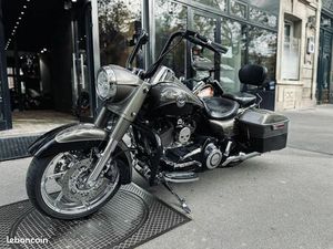 HARLEY DAVIDSON TOURING ROAD KING CVO 110CI 1800 CM3