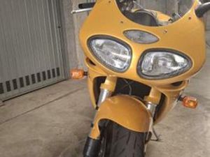 TRIUMPH DAYTONA 955I - 2000