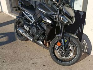 STREET TRIPLE 765 R