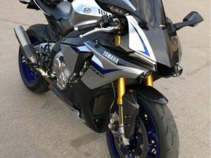 YAMAHA R1 M FULL PREPA
