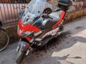 APRILIA SR MAX 300