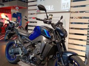 YAMAHA MT-09 2023 850 CM3 | MOTO ROADSTER | 13 500 KM | BLEU | 38300 RUY MONTCEAU
