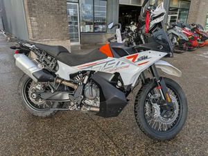 2024 KTM ADVENTURE 790