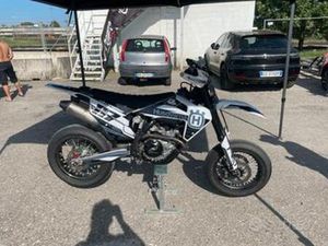 HUSQVARNA FS 450 PISTA