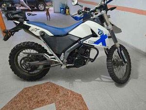 BMW - G 650 X CHALLENGE