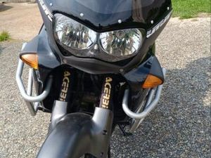 VARADERO 1000 XLV MILL. 2001