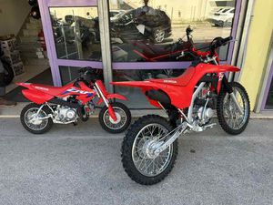 HONDA CRF 125 F, 2025 GOD.