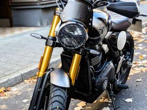 TRIUMPH SCRAMBLER 400X