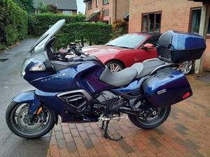 TRIUMPH TROPHY 1200 SE TOURER PETROL MANUAL EURO 3 (135 PS) 1215 CC