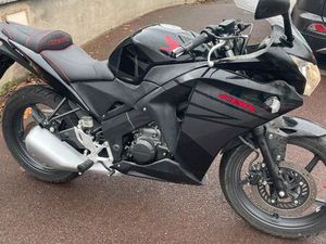 CBR 125R