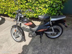 À VENDRE MBK 50 CM3 2009 BON ÉTAT CONTRÔLE TECHNIQUE EFFECTUÉ CARTE GRISE À MON NOM