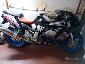 SUZUKI GSR 750 - 1992