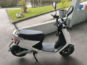 DOC GREEN ALEGRA ELEKTROMOPED MOFA/ROLLER