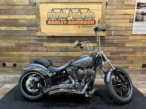 2015 SOFTAIL® BREAKOUT®