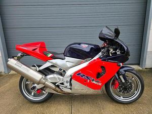 ② APRILIA RSV MILLE