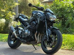 KAWASAKI Z900 FULL BLACK ABS
